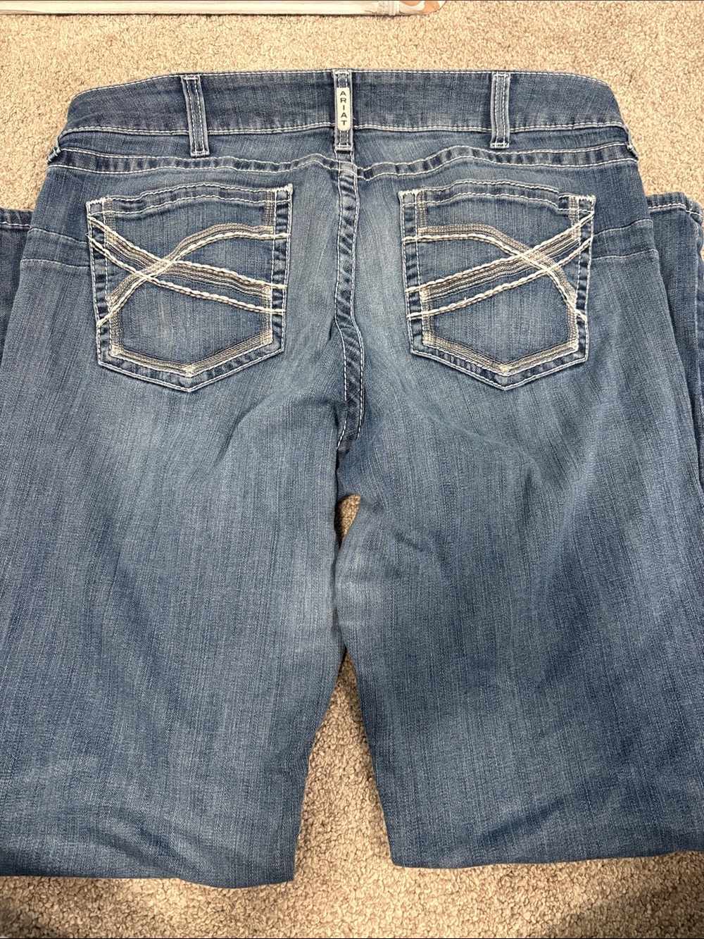 Women’s Ariat Mid Rise Straight Leg Jeans - Picture 6 of 7
